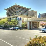 Vagabond Inn Executive Old Town